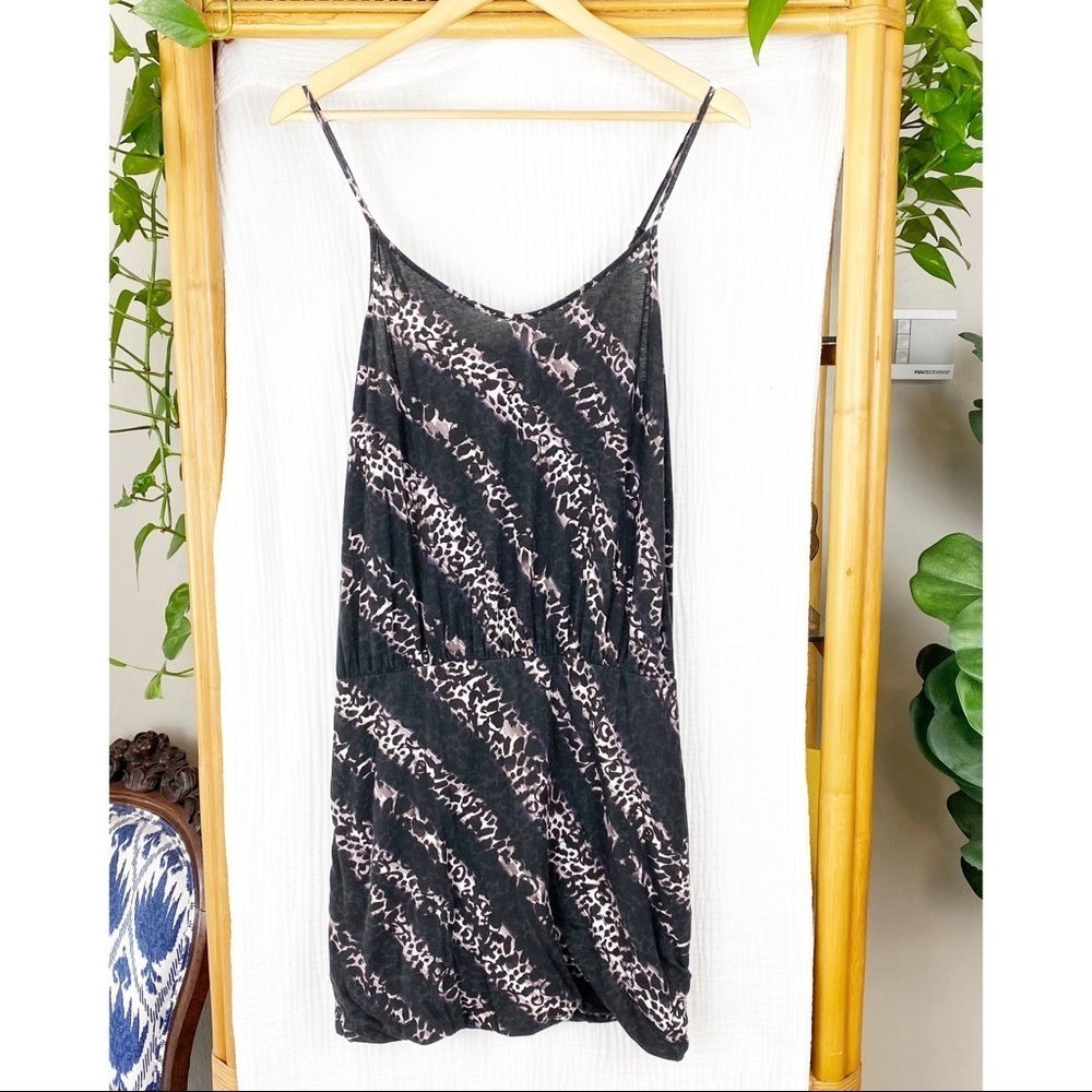 VICTORIA’S  SECRET  TEE‎ SHOP TRIBAL PRINT DRESS​​​​​